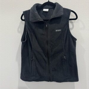 Columbia Black Fleece Vest- Women
